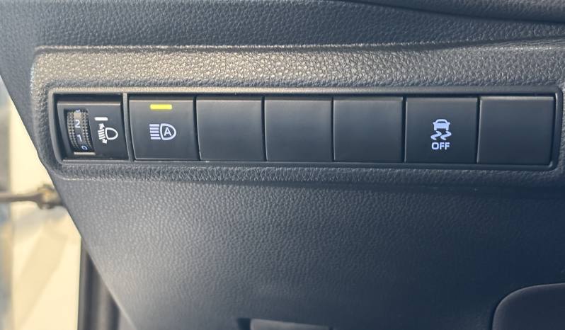 Toyota Corolla Hybrid 125H Business Plus lleno