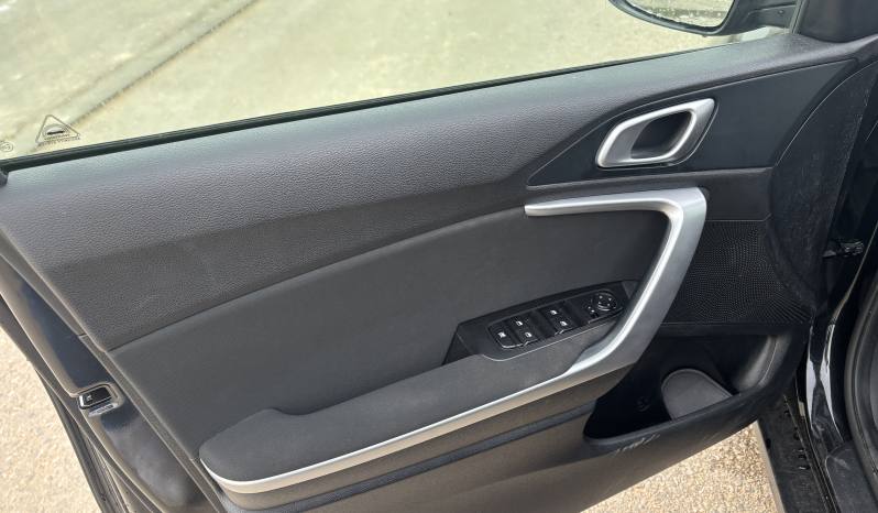 KIA Ceed Drive Hybrid EcoDynamics 1.6 MHEV iMT lleno