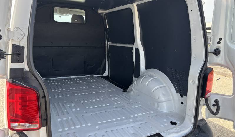 VOLKSWAGEN TRANSPORTER 2.0TDi FURGON BATALLA CORTA  110CV lleno