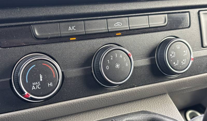 VOLKSWAGEN TRANSPORTER 2.0TDi FURGON BATALLA CORTA  110CV lleno