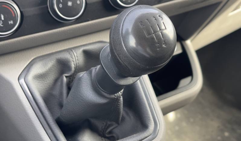 VOLKSWAGEN TRANSPORTER 2.0TDi FURGON BATALLA CORTA  110CV lleno