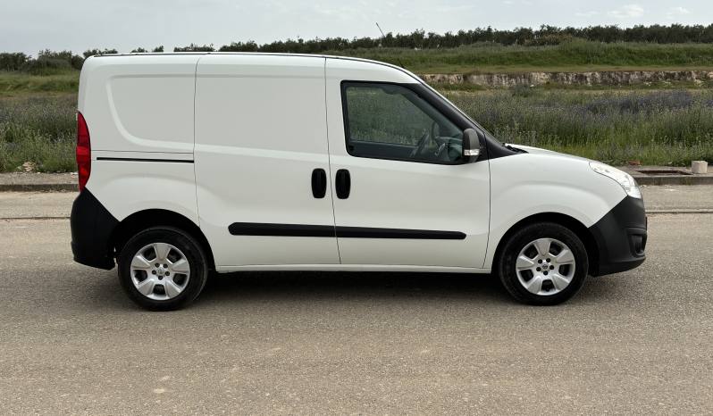 Opel Combo Cargo 1.3 CDTI 95 CV L2 H1 lleno