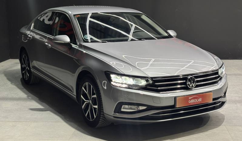 Volkswagen Passat 2.0 TDI 122 CV Advance lleno