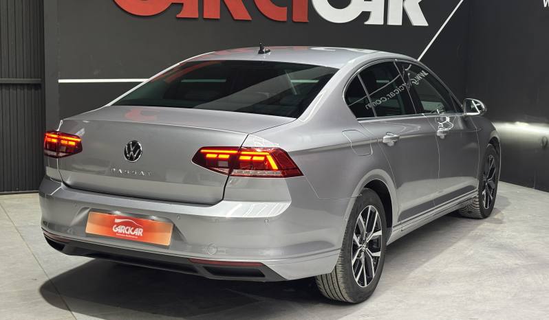 Volkswagen Passat 2.0 TDI 122 CV Advance lleno