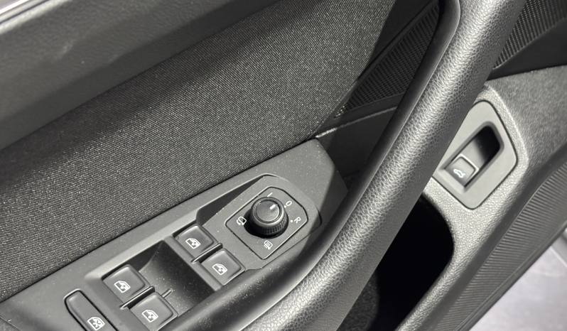 Volkswagen Passat 2.0 TDI 122 CV Advance lleno