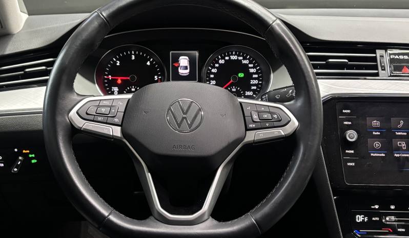 Volkswagen Passat 2.0 TDI 122 CV Advance lleno