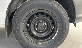 Toyota Hilux 2.4D 150CV MT DOBLE CABINA GX 5P 5PL lleno