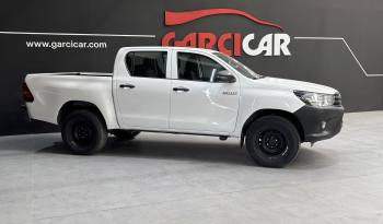 Toyota Hilux 2.4D 150CV MT DOBLE CABINA GX 5P 5PL lleno