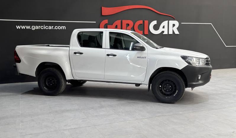 Toyota Hilux 2.4D 150CV MT DOBLE CABINA GX 5P 5PL lleno