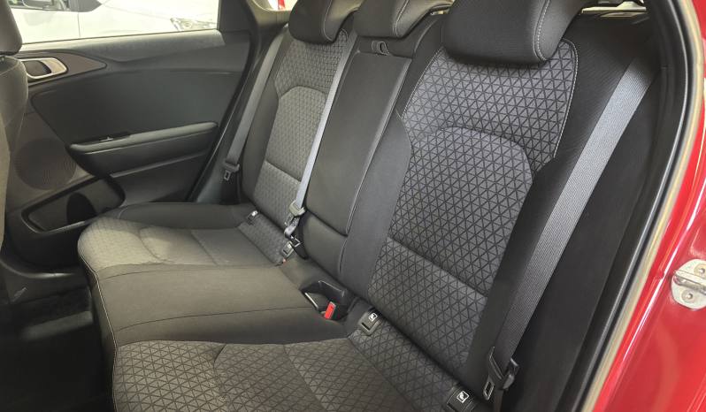 KIA Ceed Drive Hybrid EcoDynamics 1.6 MHEV iMT 136 CV lleno