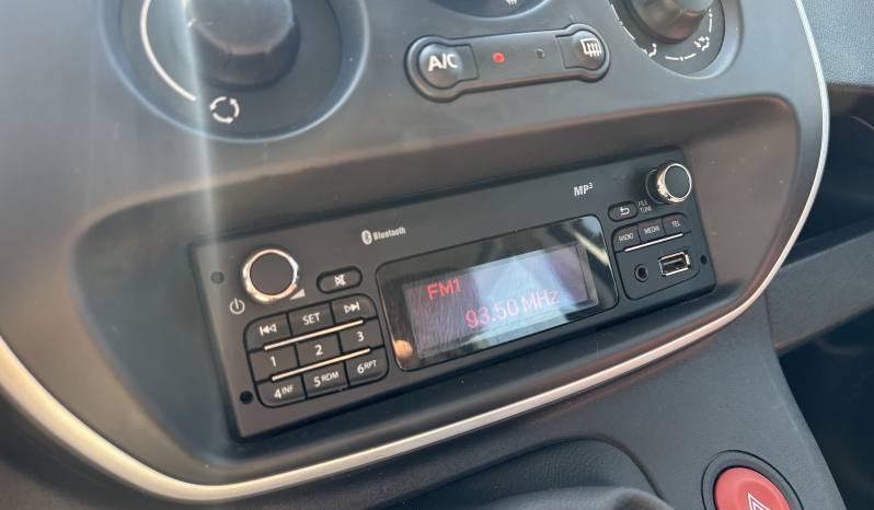 Renault Kangoo Kombi 1.5 dCi 95CV Professional Blue lleno