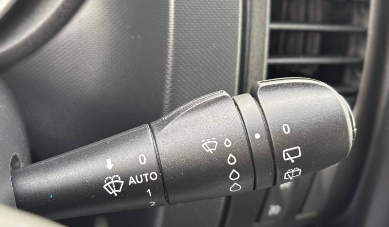 Nissan NV300 Combi 2.0 dCi 120CV L2H1 lleno