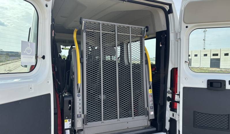 Citroën Jumper Combi 33 L2H2 BLUE HDi 140CV lleno