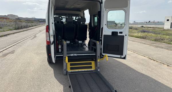 Citroën Jumper Combi 33 L2H2 BLUE HDi 140CV