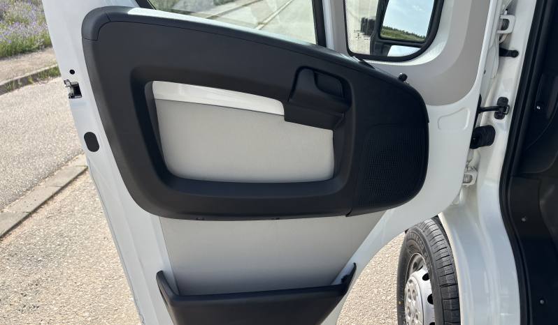 Citroën Jumper Combi 33 L2H2 BLUE HDi 140CV lleno