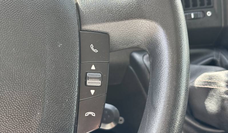 Citroën Jumper Combi 33 L2H2 BLUE HDi 140CV lleno