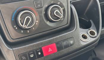 Citroën Jumper Combi 33 L2H2 BLUE HDi 140CV lleno