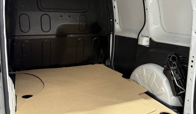 MERCEDES-BENZ CITAN 109 CDI FURGÓN LARGO 95 CV lleno