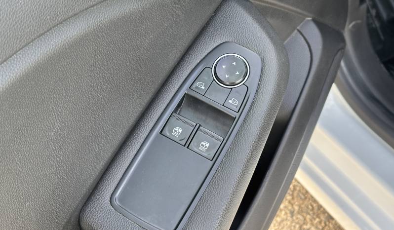 Renault Clio E-TECH Hybrid Intens 140 CV lleno