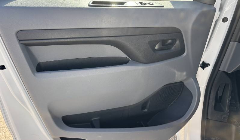 Opel Vivaro Furgón Expression 1.5 100 CV lleno