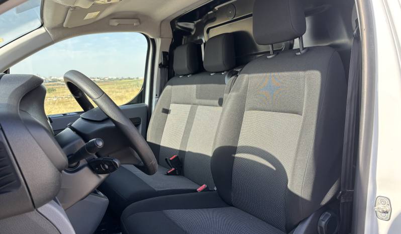 Opel Vivaro Furgón Expression 1.5 100 CV lleno