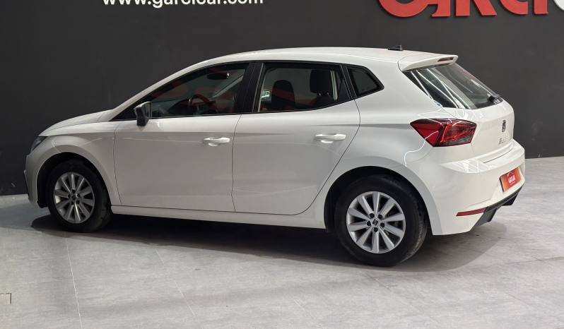 SEAT Ibiza 1.0 TSI 110CV Style Plus lleno