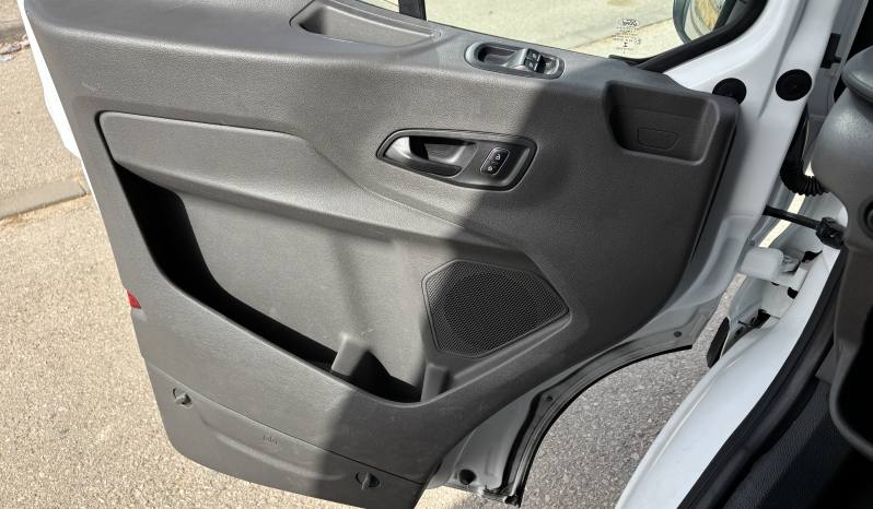 Ford Transit 350 L2H2 2.0 EcoBlue 130 CV Trend lleno