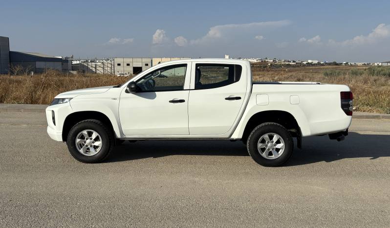 Mitsubishi L200 Doble Cabina 2.2 DI-D 150 CV Automática lleno
