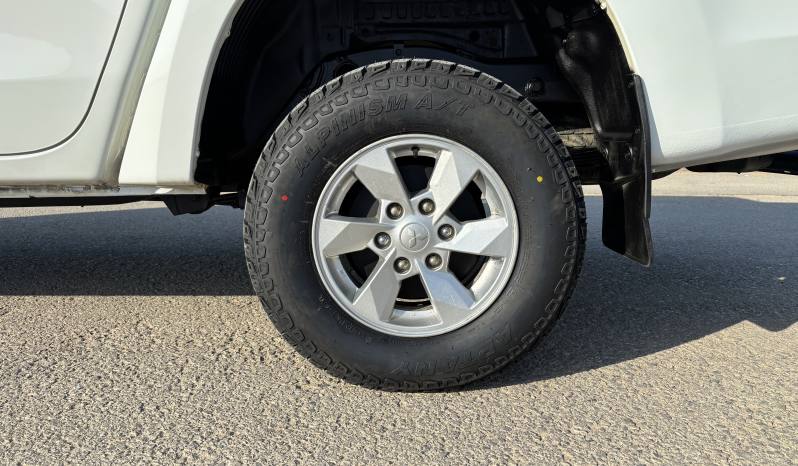 Mitsubishi L200 Doble Cabina 2.2 DI-D 150 CV Automática lleno