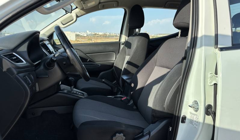 Mitsubishi L200 Doble Cabina 2.2 DI-D 150 CV Automática lleno