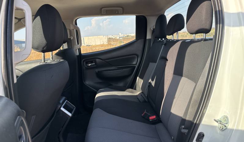 Mitsubishi L200 Doble Cabina 2.2 DI-D 150 CV Automática lleno