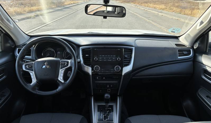 Mitsubishi L200 Doble Cabina 2.2 DI-D 150 CV Automática lleno