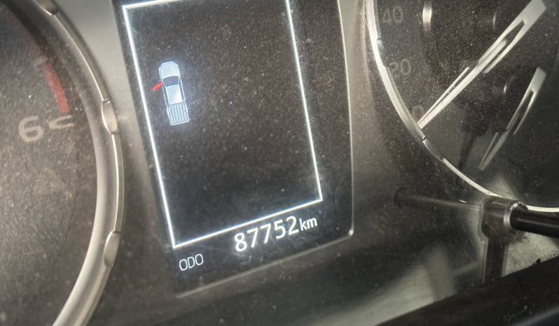 Toyota Hilux 2.4D 150CV MT DOBLE CABINA GX 5P 5PL lleno