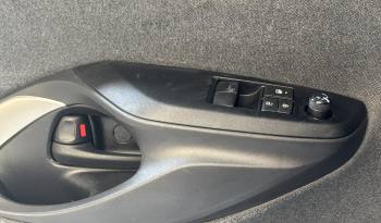 TOYOTA YARIS 120H BUSINESS PLUS | HÍBRIDO | AUTOMÁTICO E-CVT lleno