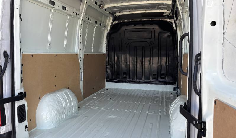 NISSAN NV400 INTERSTAR L2H2 136 CV lleno