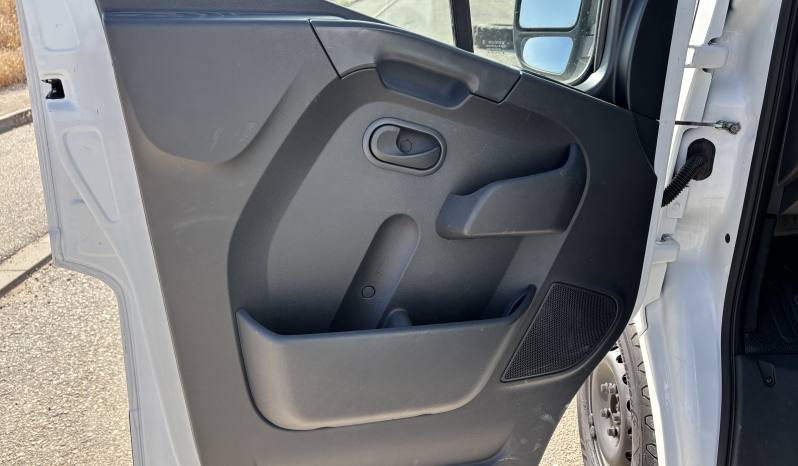 NISSAN NV400 INTERSTAR L2H2 136 CV lleno