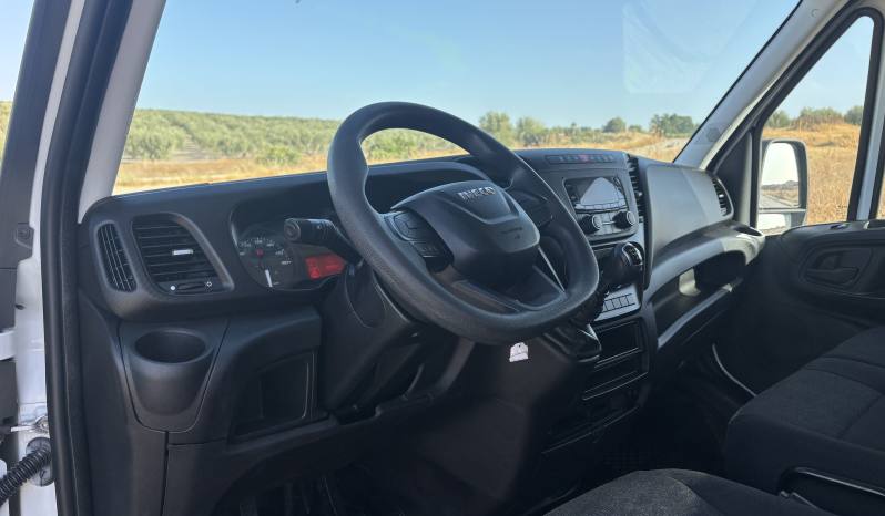 IVECO DAILY 35 2.3 TD L2H2 lleno