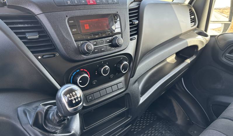 IVECO DAILY 35 2.3 TD L2H2 lleno