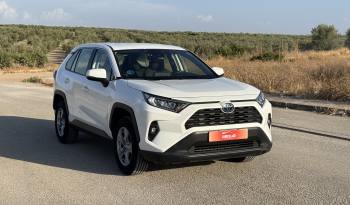 TOYOTA RAV4 200H E-CVT AWD-i BUSINESS lleno