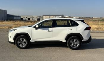 TOYOTA RAV4 200H E-CVT AWD-i BUSINESS lleno