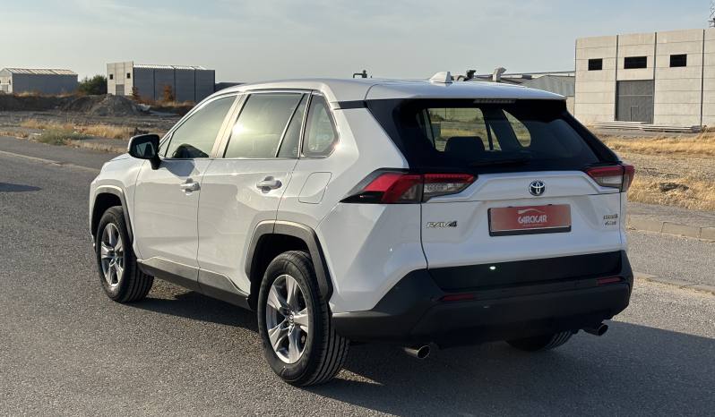 TOYOTA RAV4 200H E-CVT AWD-i BUSINESS lleno