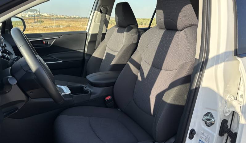 TOYOTA RAV4 200H E-CVT AWD-i BUSINESS lleno