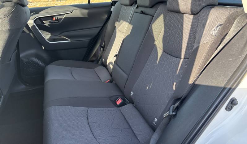 TOYOTA RAV4 200H E-CVT AWD-i BUSINESS lleno