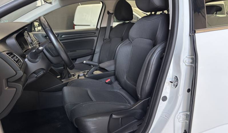 RENAULT MÉGANE BERLINA BUSINESS ENERGY dCi 110 CV lleno