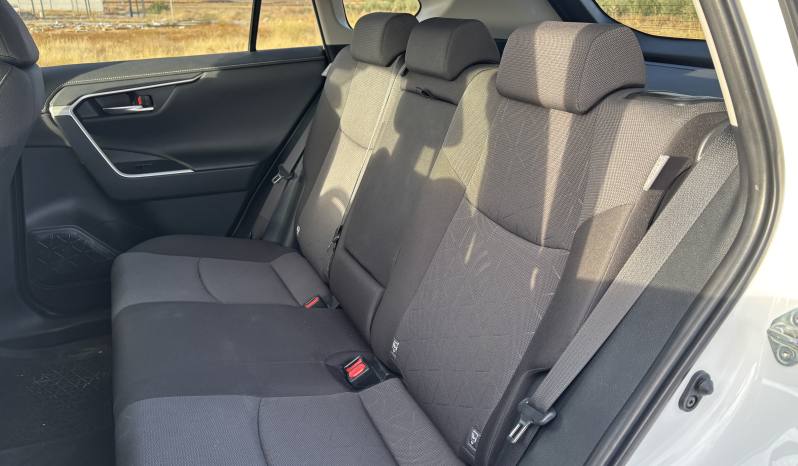 TOYOTA RAV4 2.5 HYBRID 220H e-CVT AWD-i ADVANCE 4×4 lleno