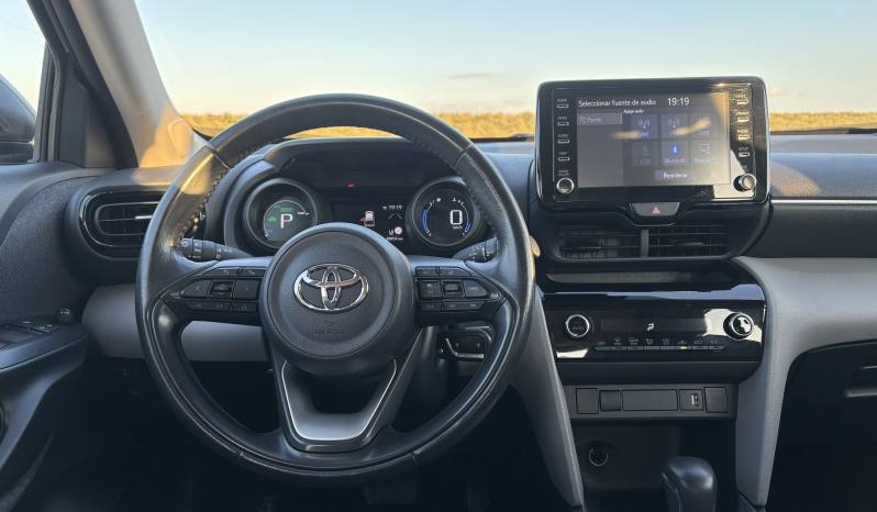 TOYOTA YARIS CROSS 120H 1.5 BUSINESS PLUS lleno