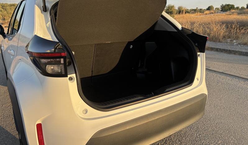 TOYOTA YARIS CROSS 120H 1.5 BUSINESS PLUS lleno
