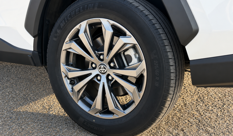 TOYOTA RAV4 2.5 HYBRID 220H e-CVT AWD-i ADVANCE 4×4 lleno